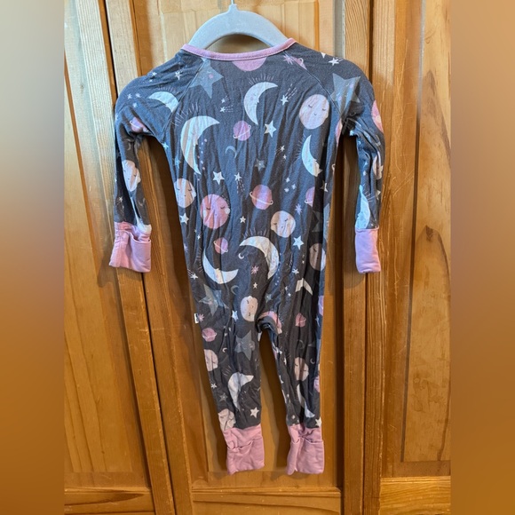 Little Sleepies Zippy - Picture 2 of 2